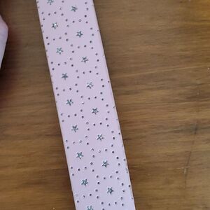 1.5 inch wide starred pink belt